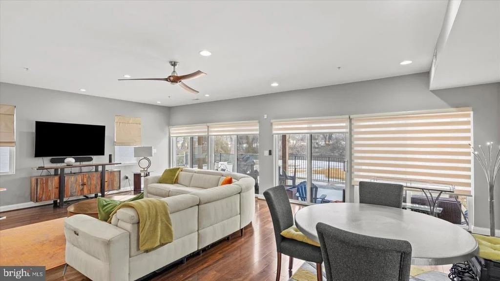 Photo of 3145 BAYBRIAR ROAD