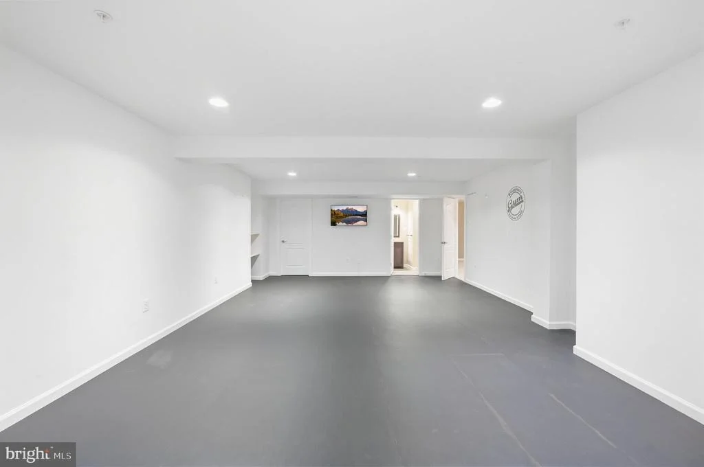 Photo of 3012 LAKE FOREST DRIVE