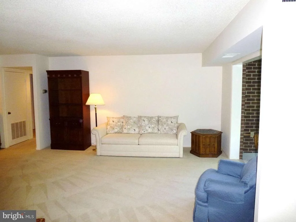 Photo of Unit 3616 at 15115 INTERLACHEN DRIVE