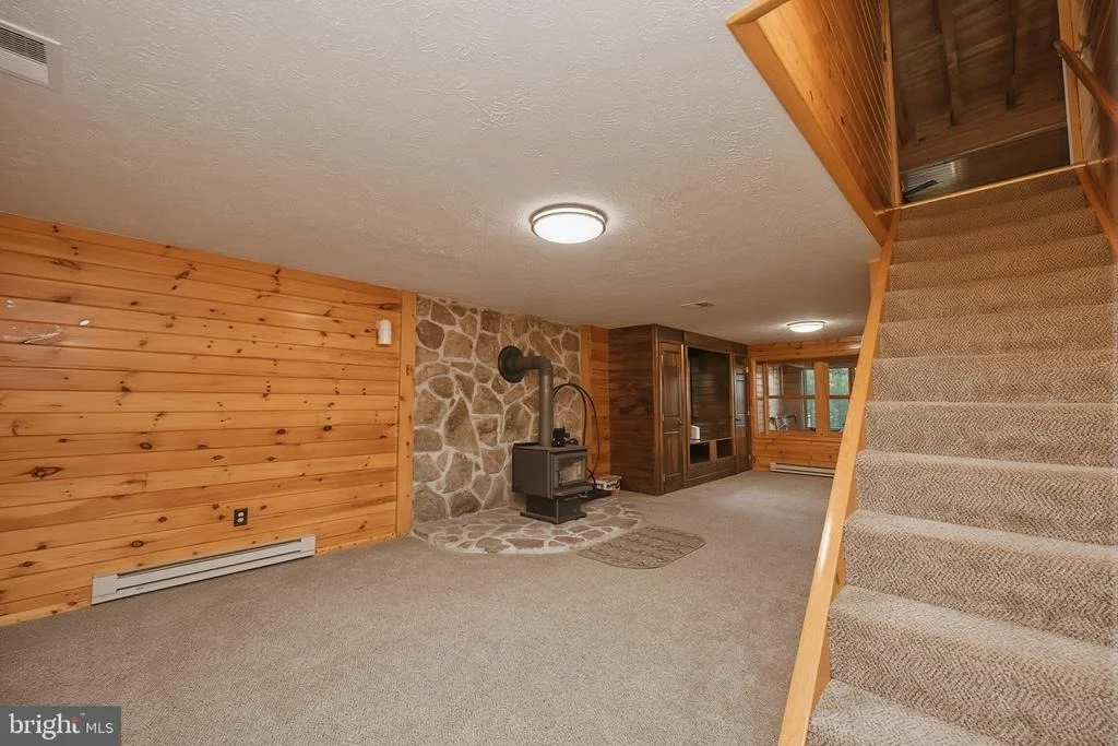 Photo of 253 GLEANINGS DRIVE