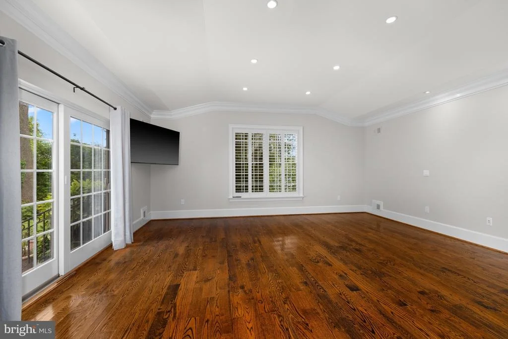 Photo of 8015 GLENDALE ROAD