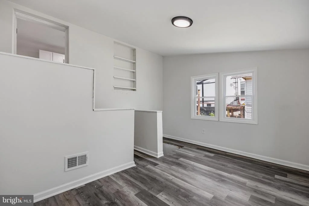 Photo of 1561 EFFORD ROAD