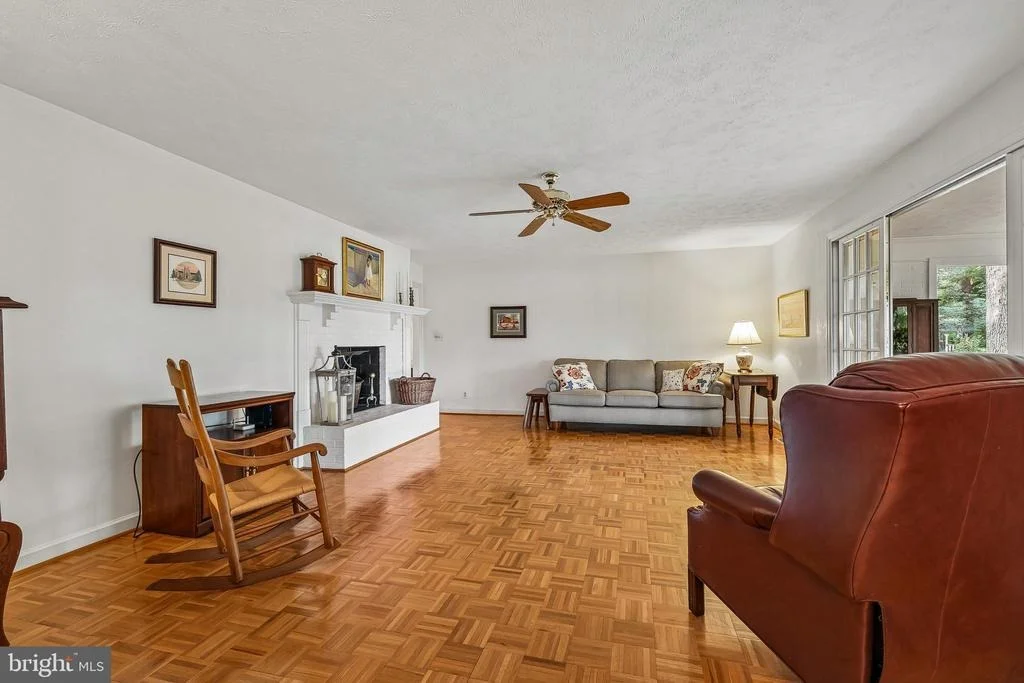 Photo of 9507 NELSON LANE