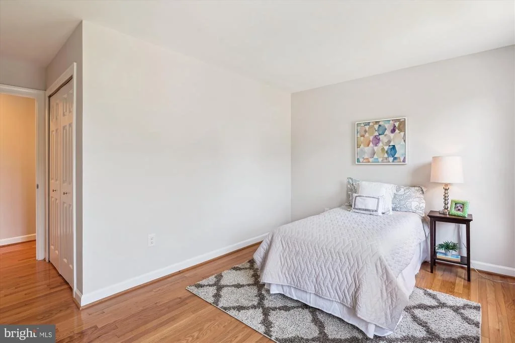 Photo of 19802 SHADY BROOK WAY