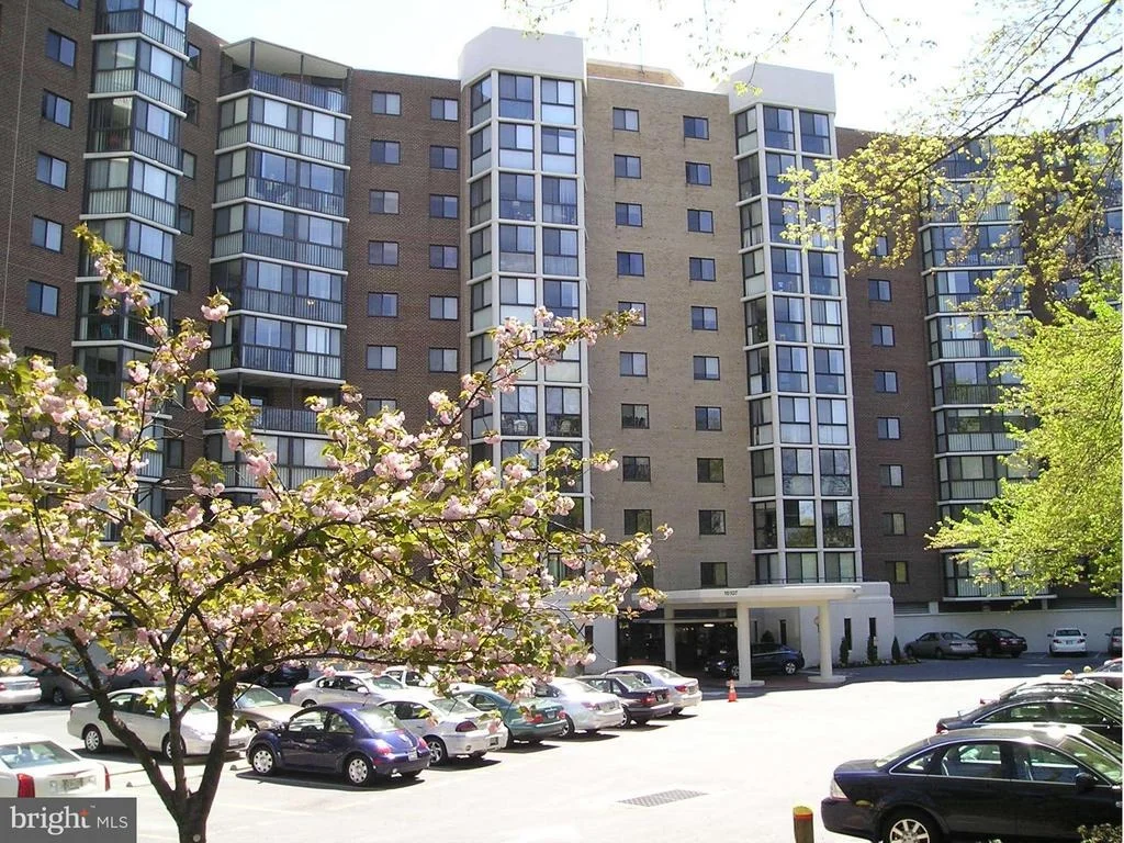 Photo of Unit 2106 at 15107 INTERLACHEN DRIVE