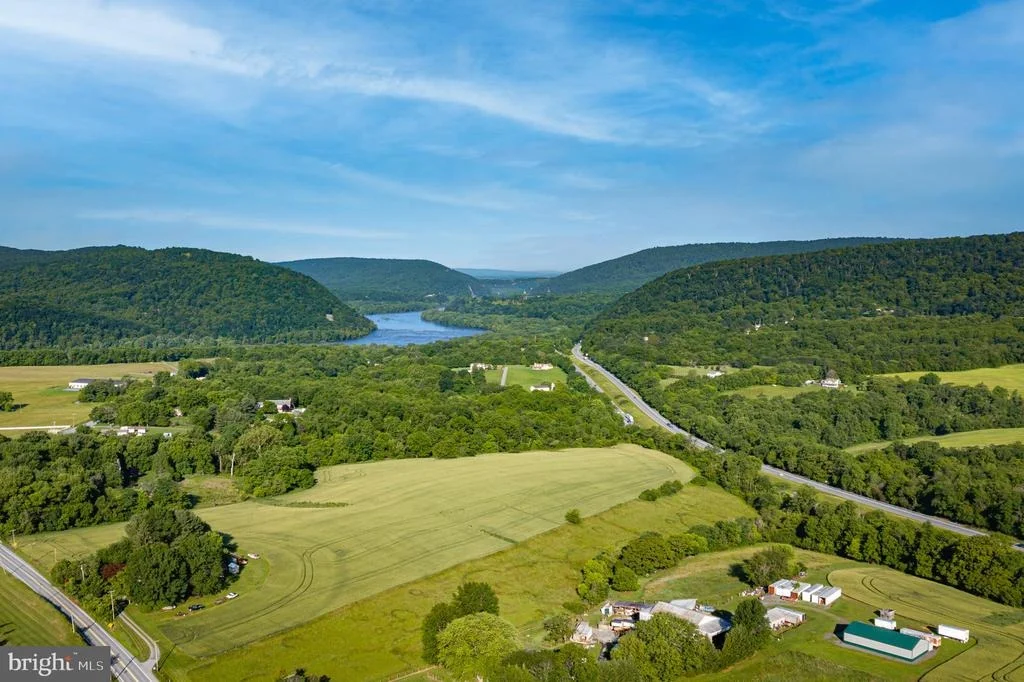 Photo of 1123 LONG FARM CIRCLE