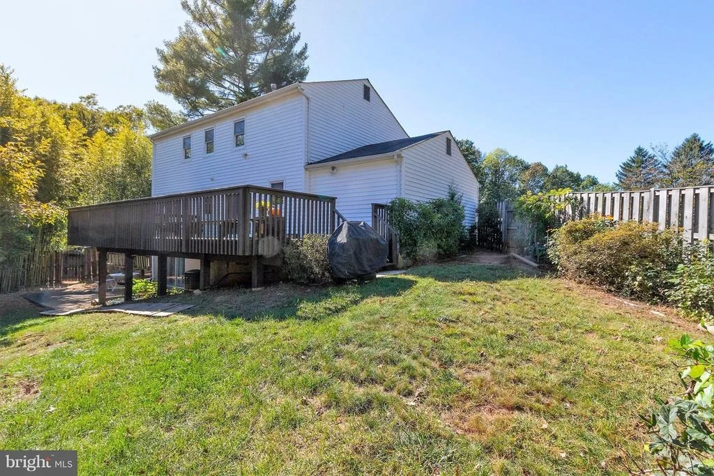 Photo of 9609 PODIUM DRIVE
