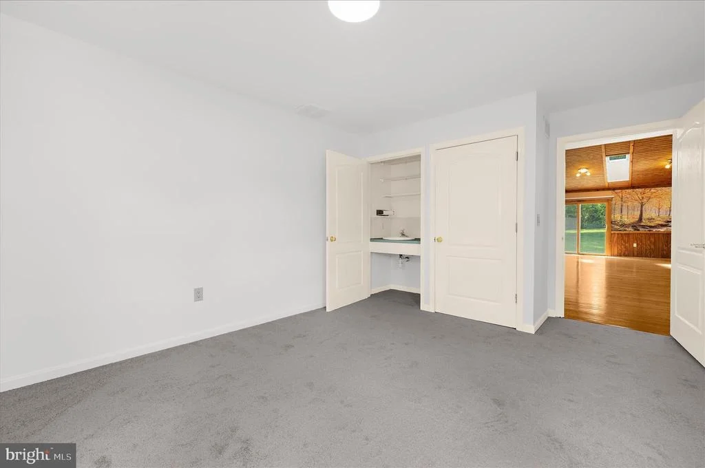 Photo of 8517 NEW CUT ROAD