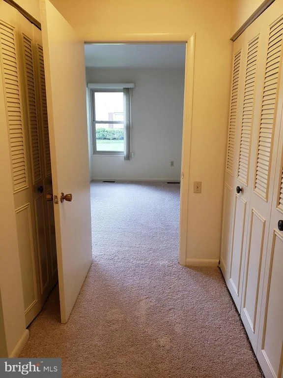 Photo of Unit 71B at 3600 GLENEAGLES DRIVE