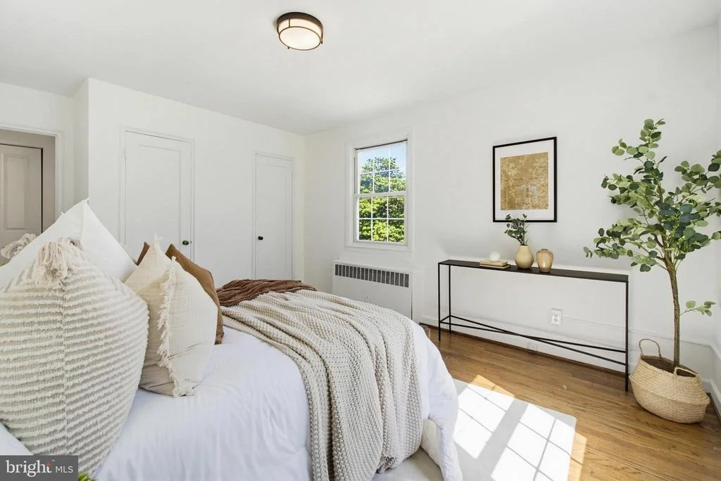 Photo of Unit 201 at 2214 COLSTON DRIVE