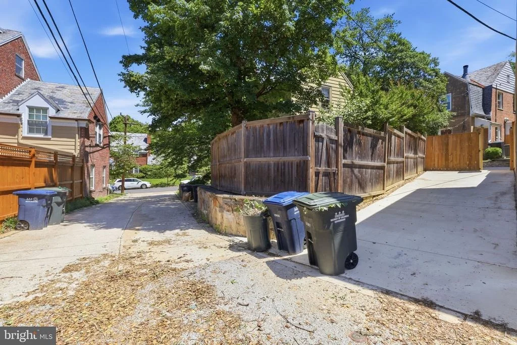 Photo of 6010 34TH PLACE NW
