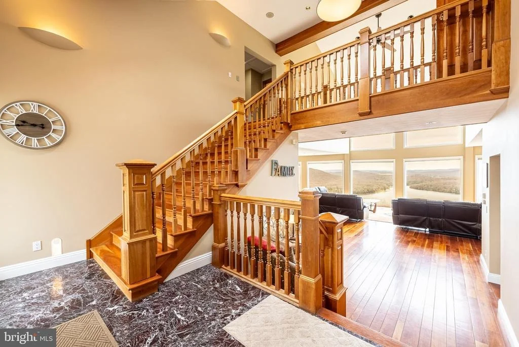 Photo of 1200 MOUNTAINVIEW DRIVE
