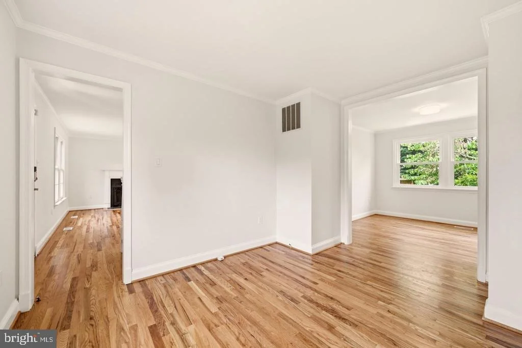 Photo of 11117 MIDVALE ROAD