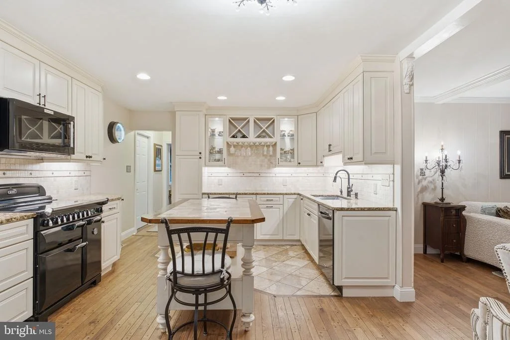Photo of 14416 MANOR ROAD