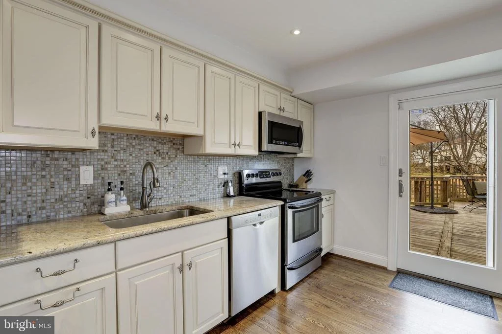 Photo of 410 PIPING ROCK DRIVE