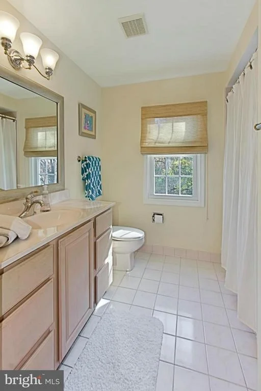 Photo of 4004 FEATHERSTONE PLACE