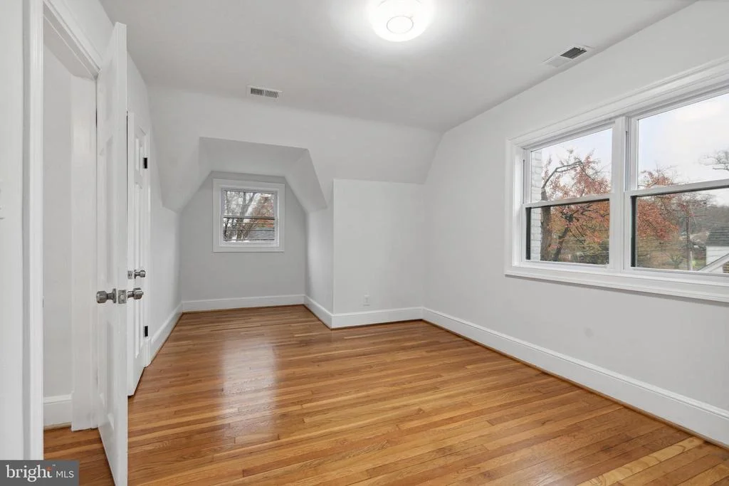 Photo of 9208 FLOWER AVENUE