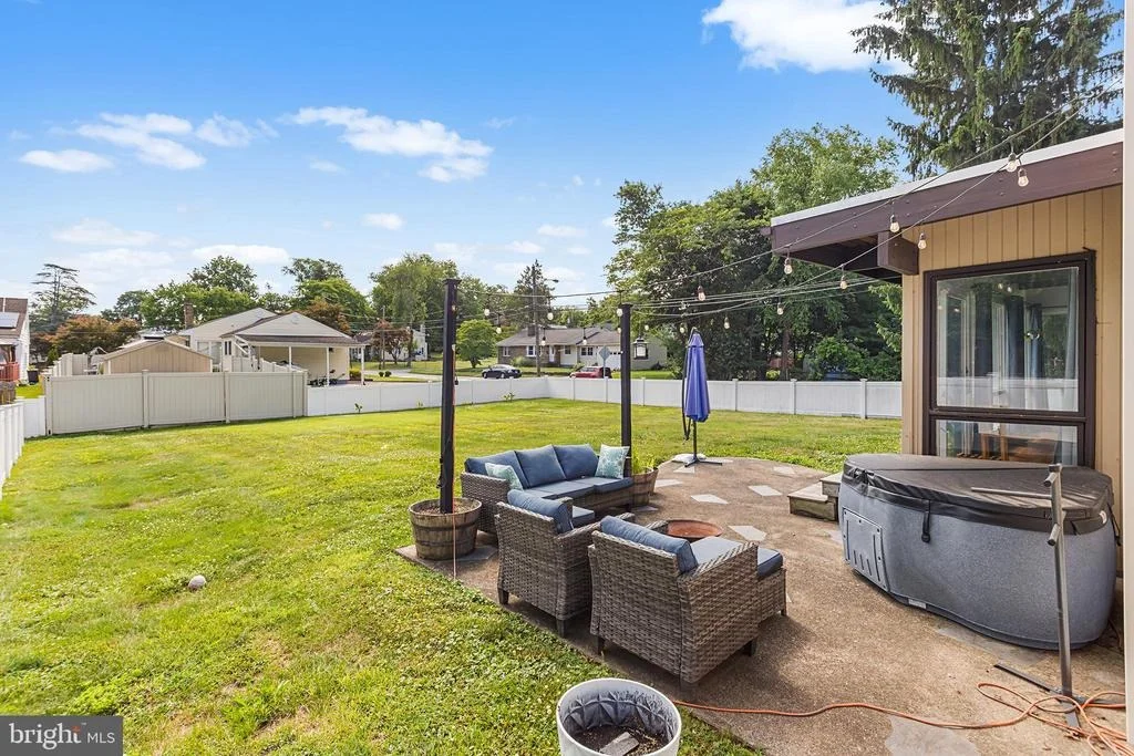 Photo of 600 MAPLE