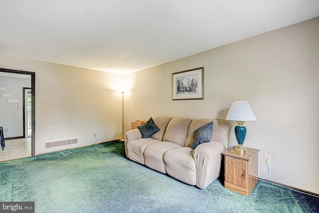 Photo of 8 RISA COURT