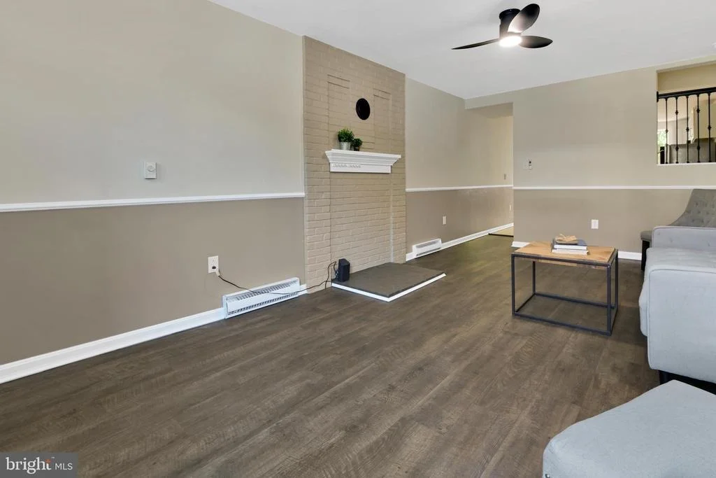 Photo of 230 E 5TH STREET