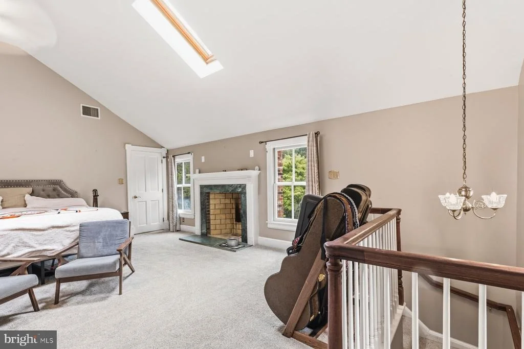 Photo of 1105 MONTGOMERY STREET