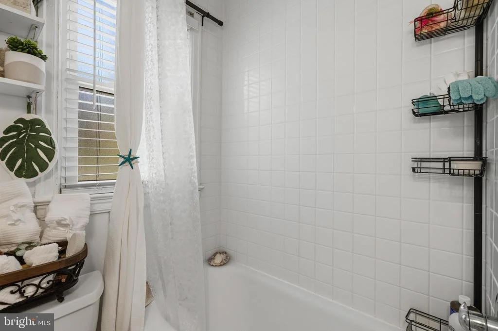 Photo of 1143 44TH PLACE SE