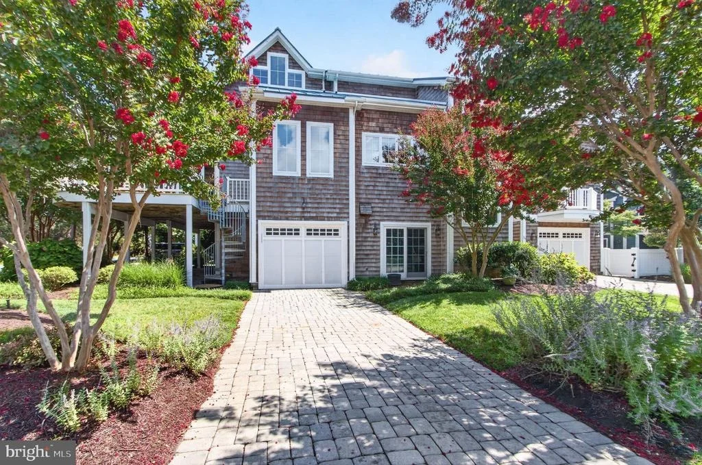 Photo of 54 SURF AVENUE