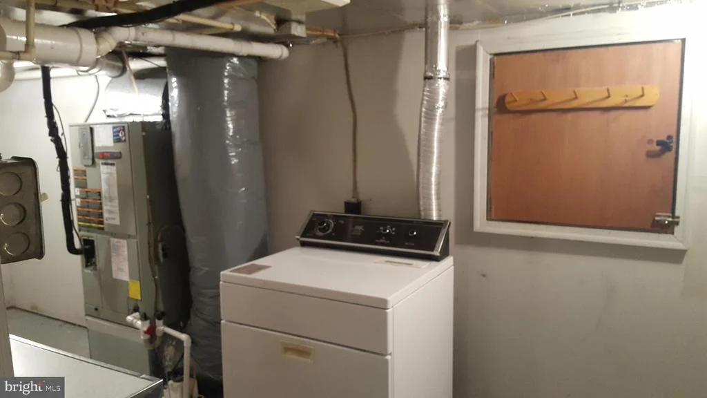 Photo of 916 COPLEY LANE