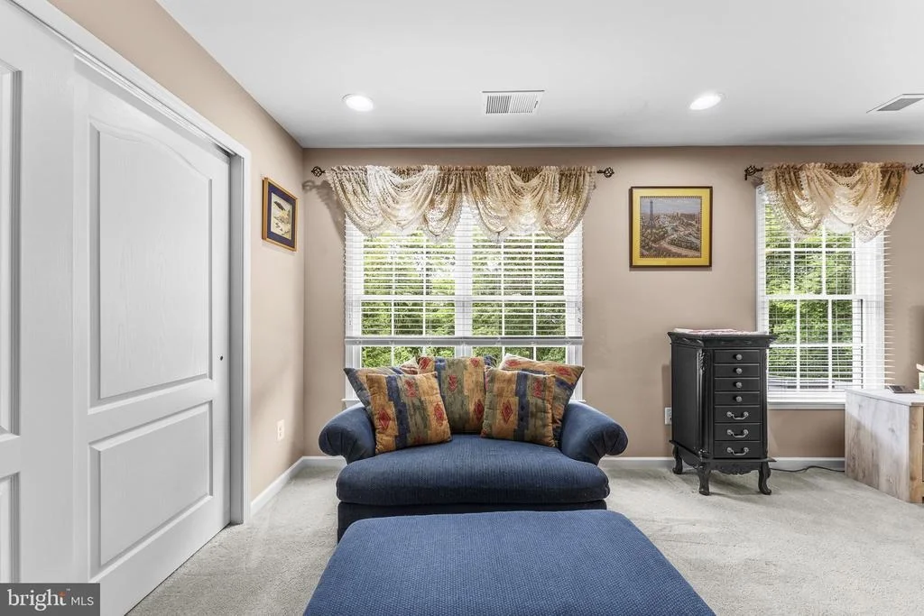 Photo of 5777 WATERLOO BRIDGE CIRCLE