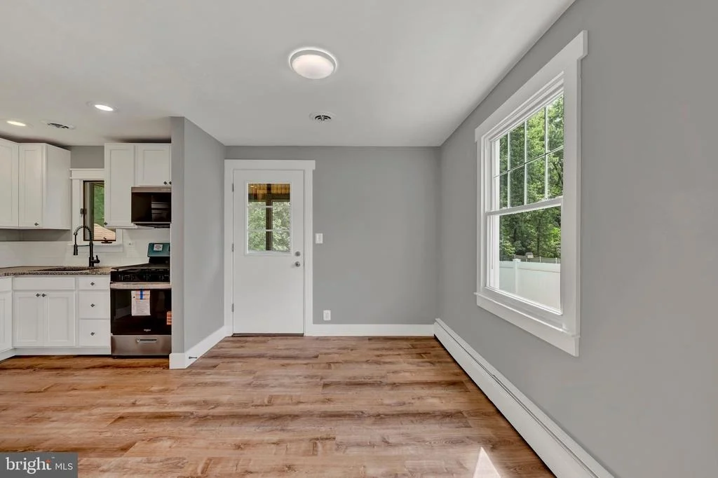 Photo of 634 LONGVIEW