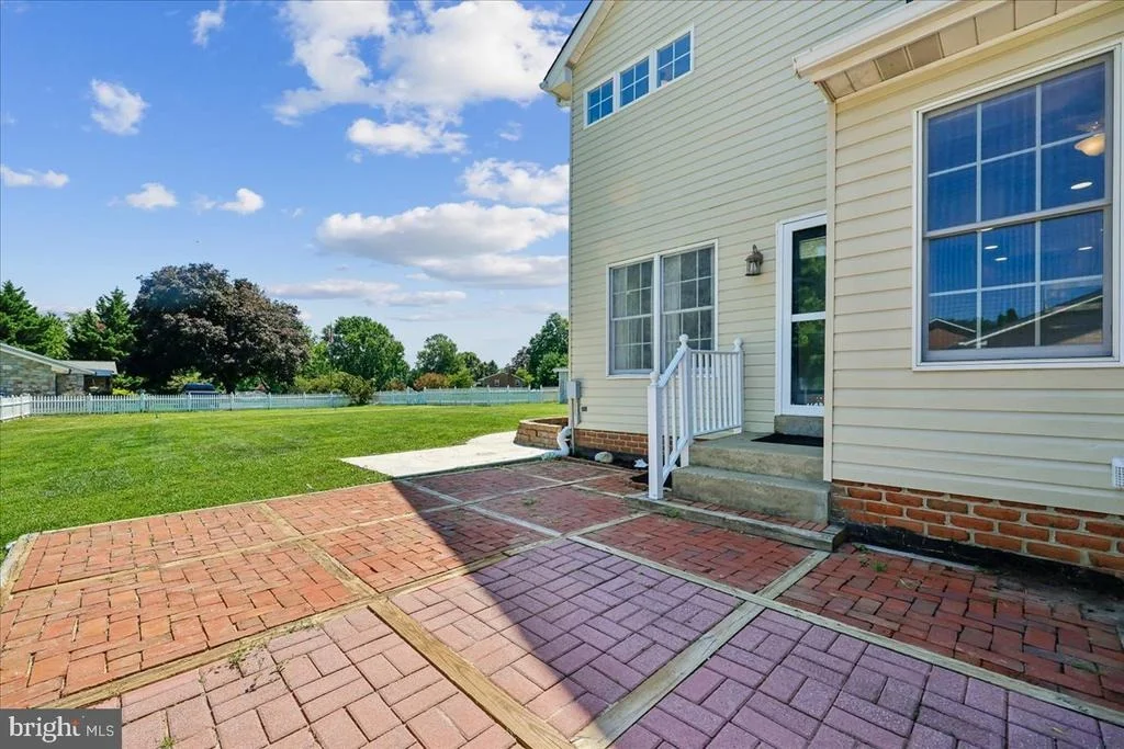 Photo of 8009 STONE RIDGE DRIVE