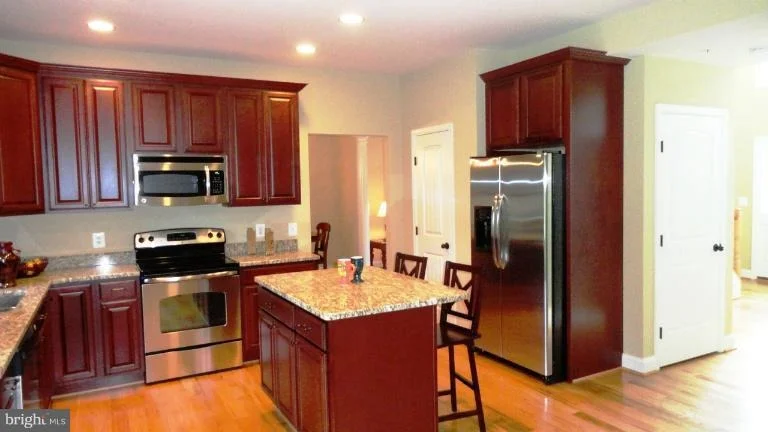 Photo of 9263 CARTERSVILLE ROAD
