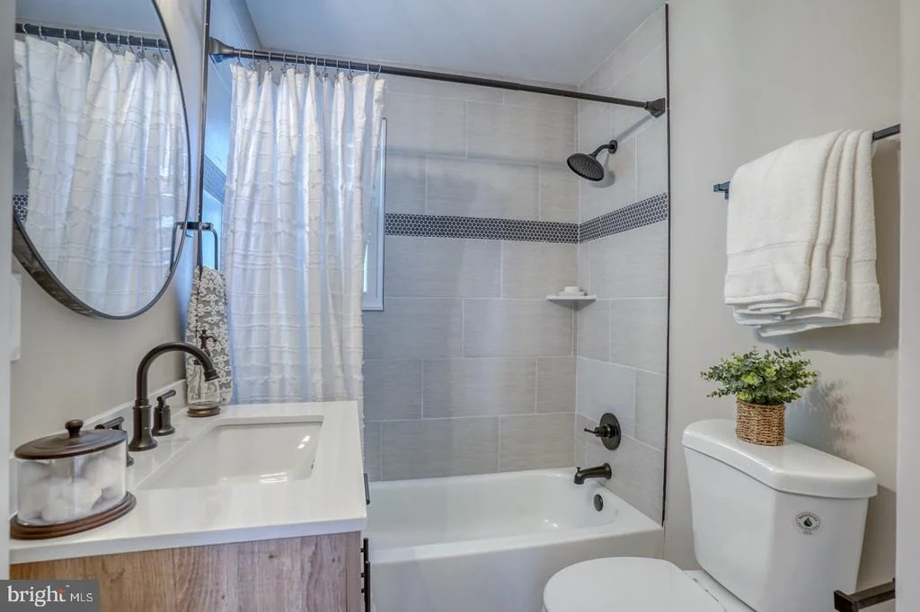 Photo of 1207 CRESTOVER ROAD