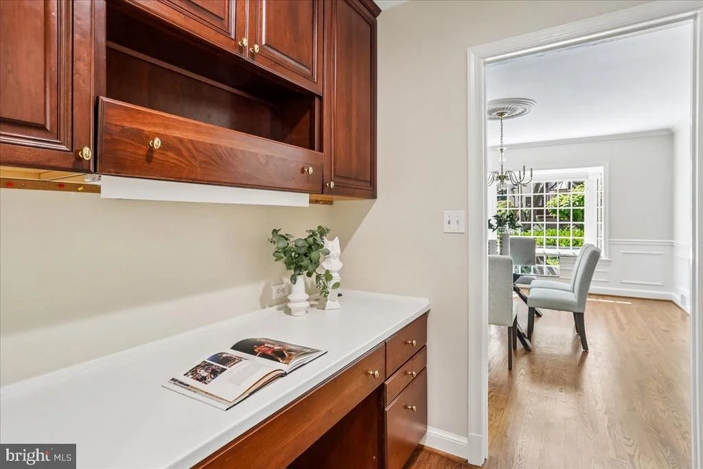 Photo of 3202 PICKWICK LANE