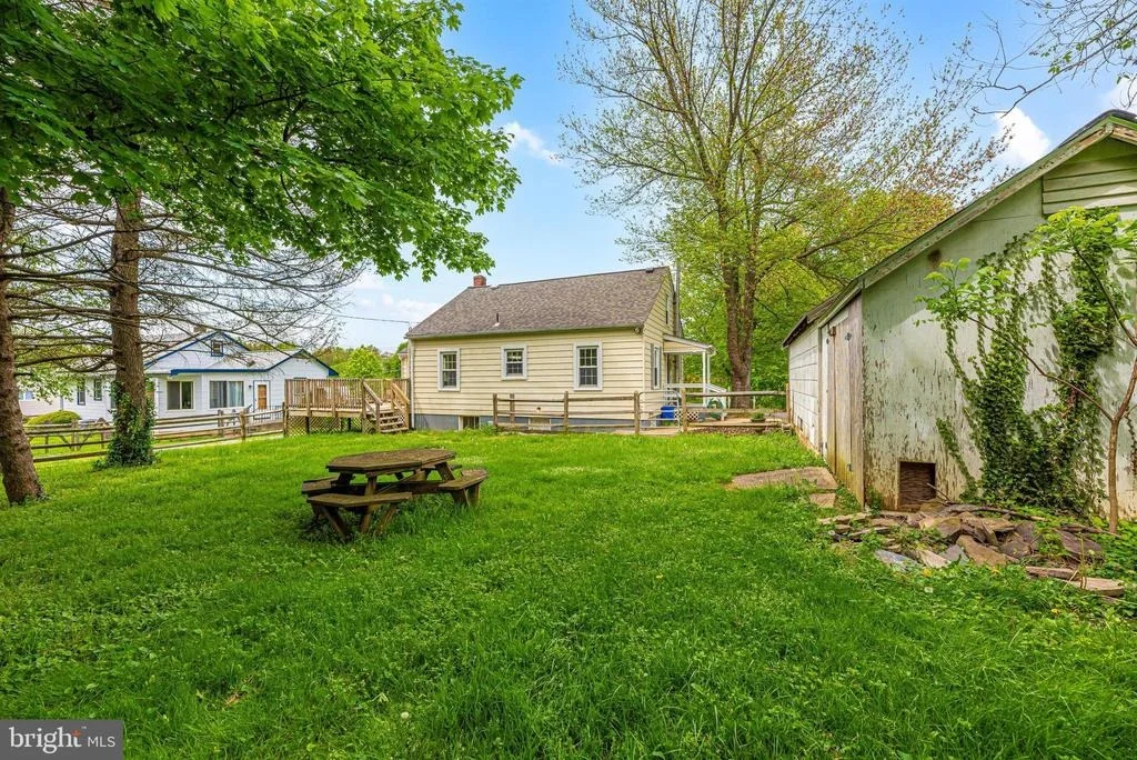 Photo of 9510 PLEASANT PLAINS ROAD