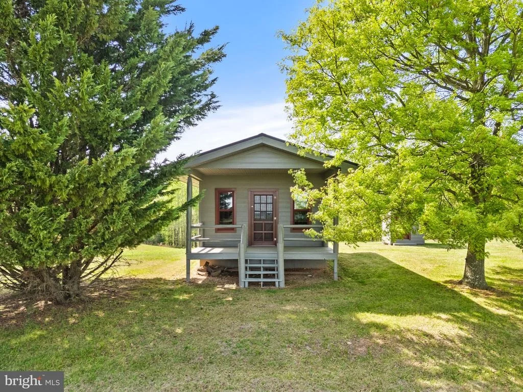 Photo of 6370 & 6378 JOHN BARTON PAYNE ROAD