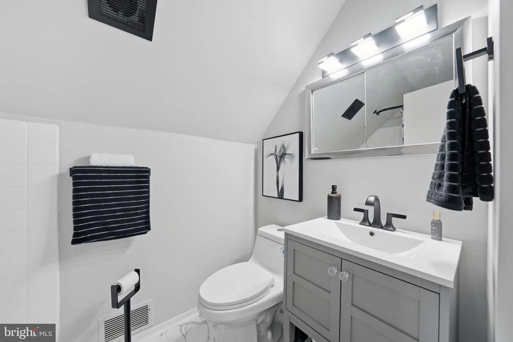 Photo of 12109 ROCKLEDGE DRIVE