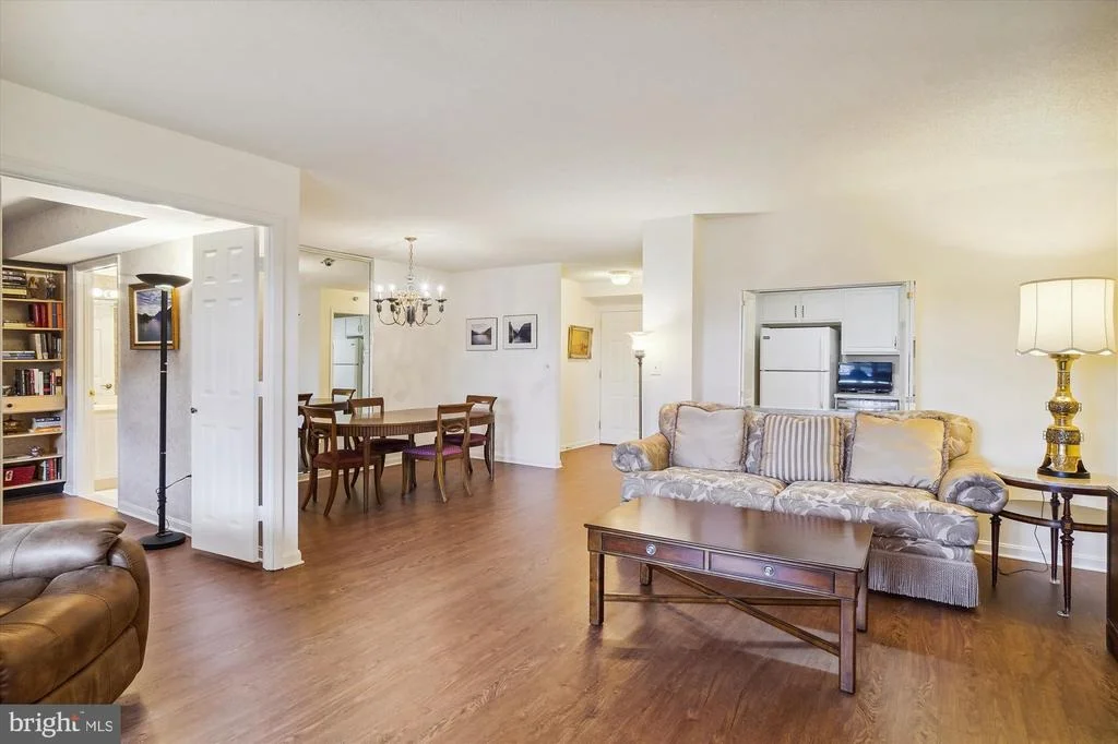 Photo of Unit 411 at 14800 PENNFIELD CIRCLE