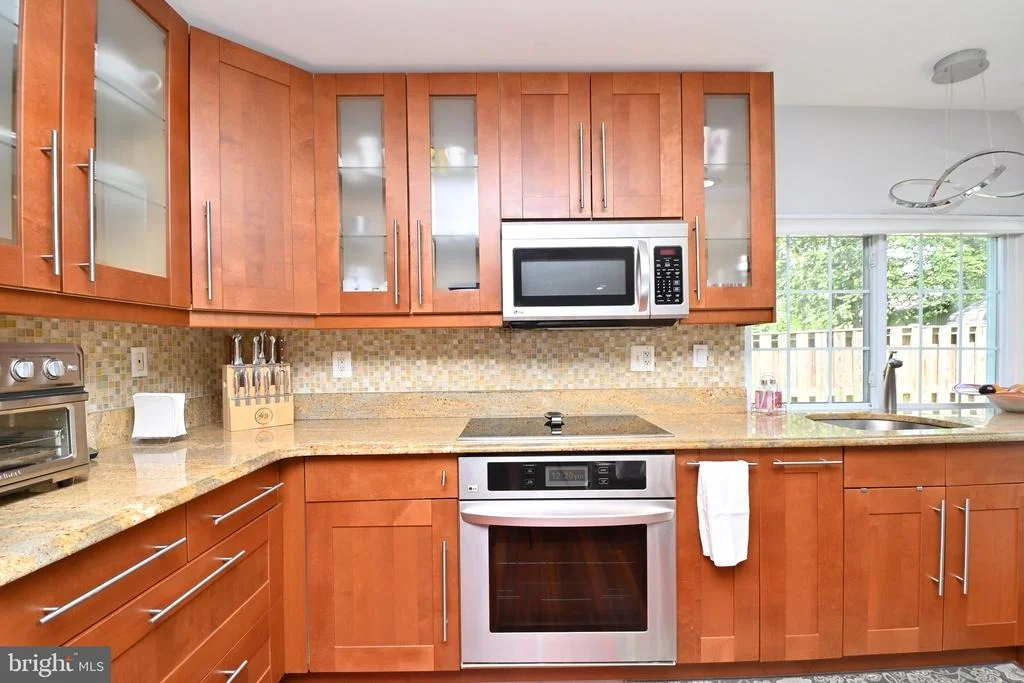 Photo of 8634 RESECA LANE