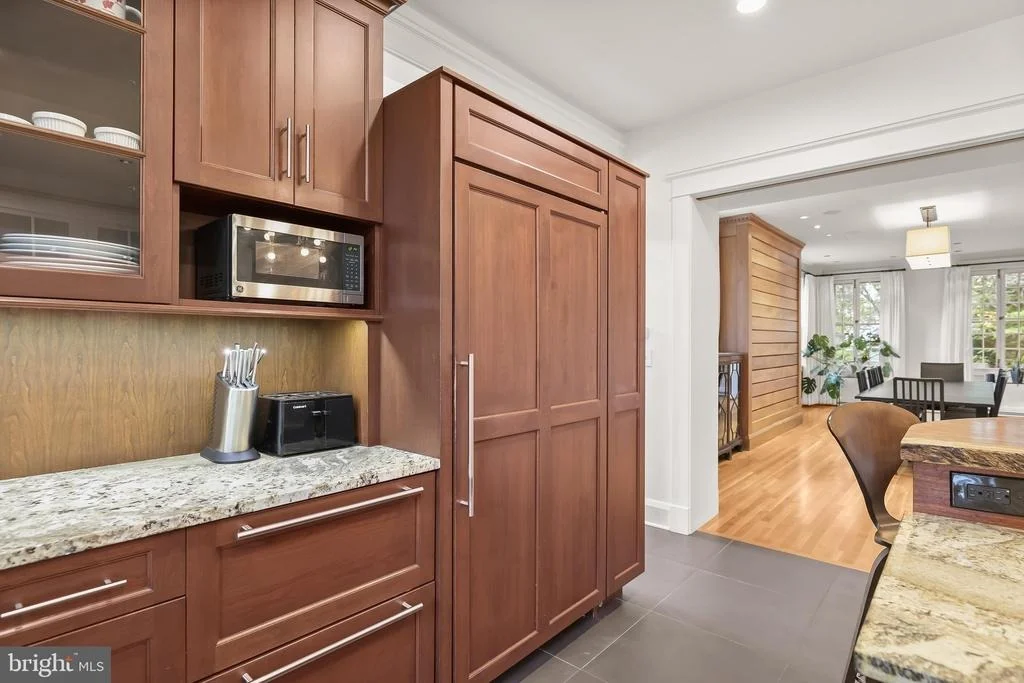 Photo of 210 NORTHFIELD PLACE