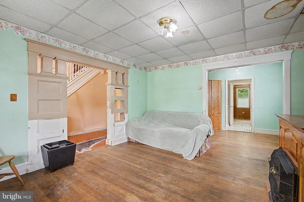 Photo of 93 LOCUST AVENUE