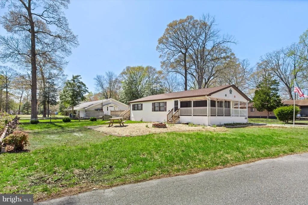 Photo of 34482 SUNSET DRIVE
