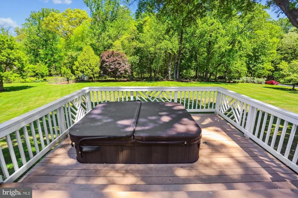 Photo of 18521 AZALEA DRIVE