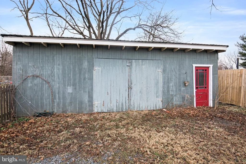 Photo of 6406 JEFFERSON PIKE