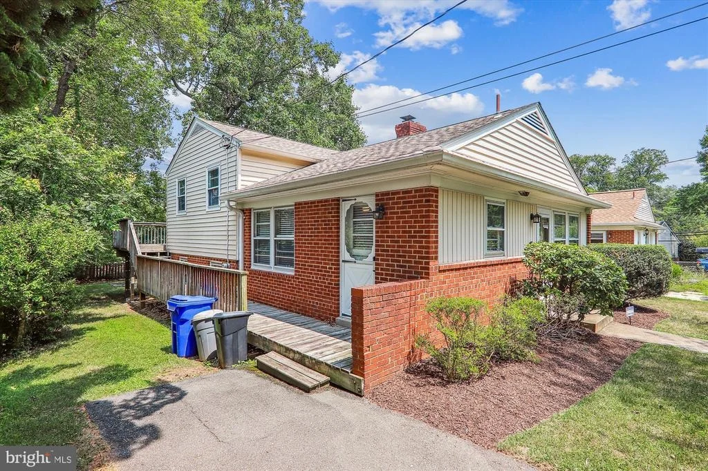 Photo of 3905 ADAMS DRIVE