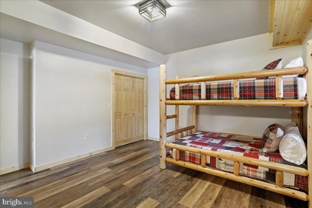 Photo of 957 N CAMP ROAD