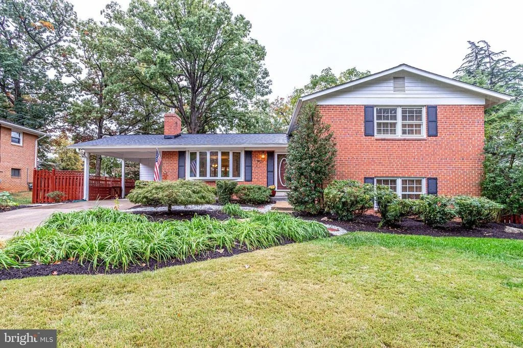 Photo of 3927 FOREST GROVE DRIVE