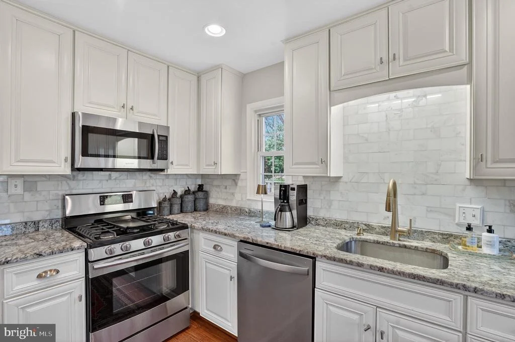 Photo of 1210 W BRADDOCK ROAD