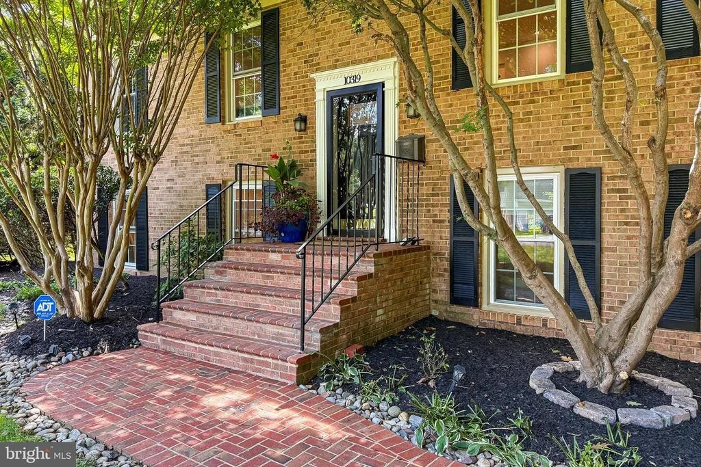 Photo of 10319 CARDINAL ROAD
