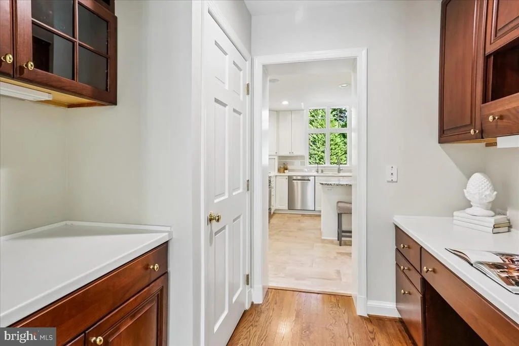 Photo of 3202 PICKWICK LANE